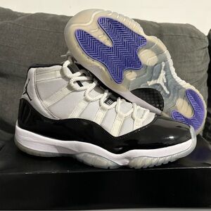 Jordan Athletic Shoes Black White Purple